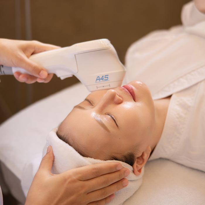 Вы уже знакомы с аппаратным лифтингом V-RO? Thumbnail